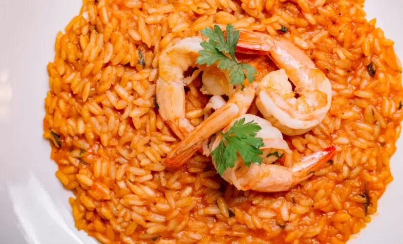 Risoto de Camarão uma Receita Sofisticada Cremosa e Muito Saborosa