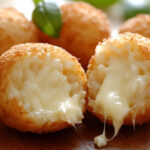 Bolinha de Queijo uma Receita Crocante Cremosa e Ideal para Lanches ou Festas