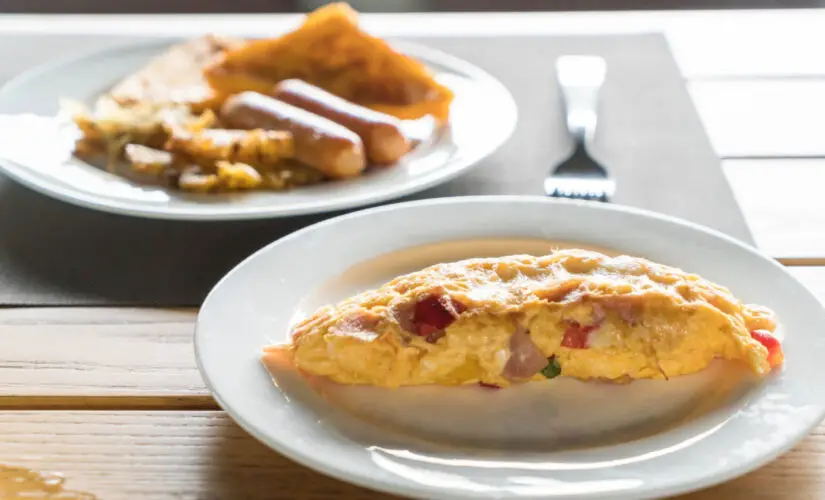 Omelete uma Receita Rápida Leve e Versátil Perfeita para Qualquer Hora do Dia