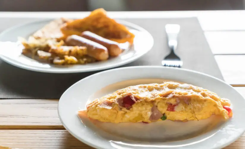 Omelete uma Receita Rápida Leve e Versátil Perfeita para Qualquer Hora do Dia