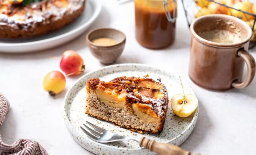 Bolo de Maçã Fit saudável fofinho e perfeito para o café da manhã