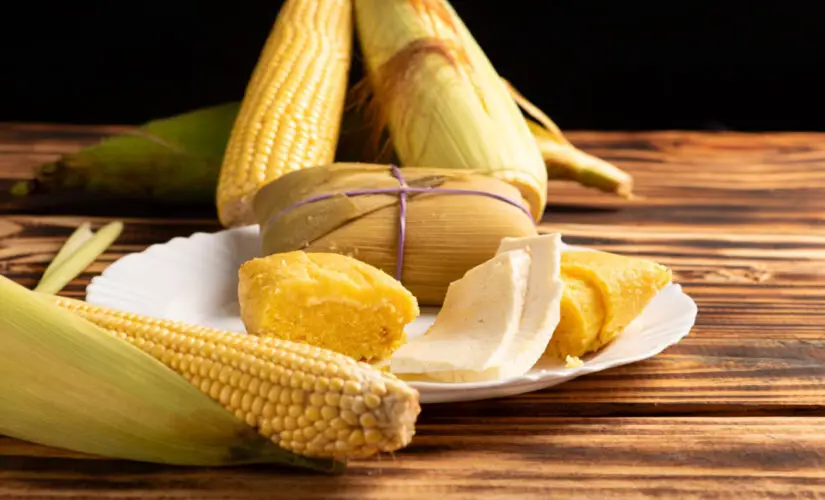 Pamonha doce cremosa tradicional e perfeita para festas juninas