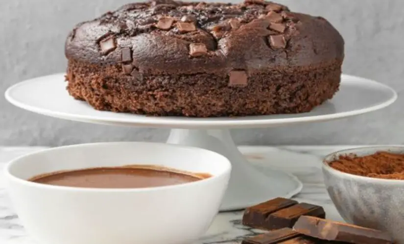 Bolo de Chocolate no Liquidificador com Ingredientes Simples