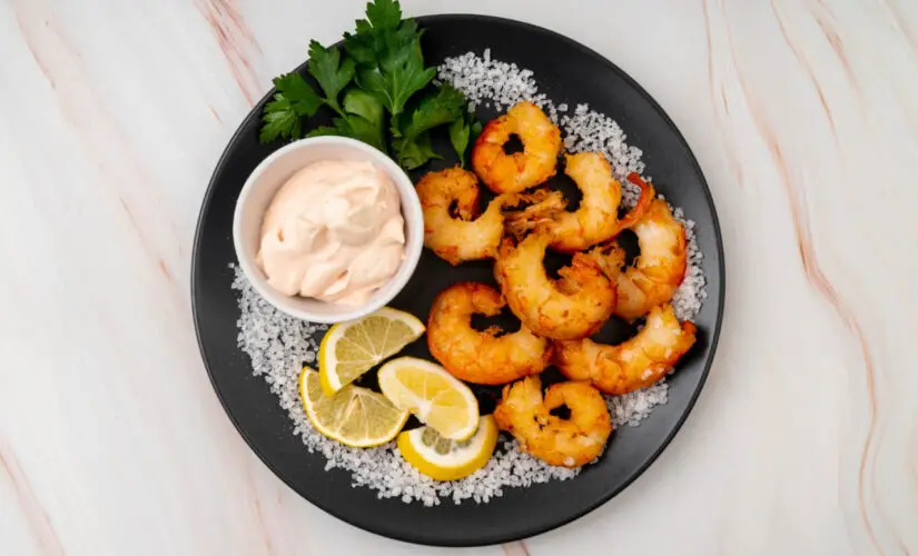 Camarão com creme de batata combinação cremosa, sofisticada e irresistível
