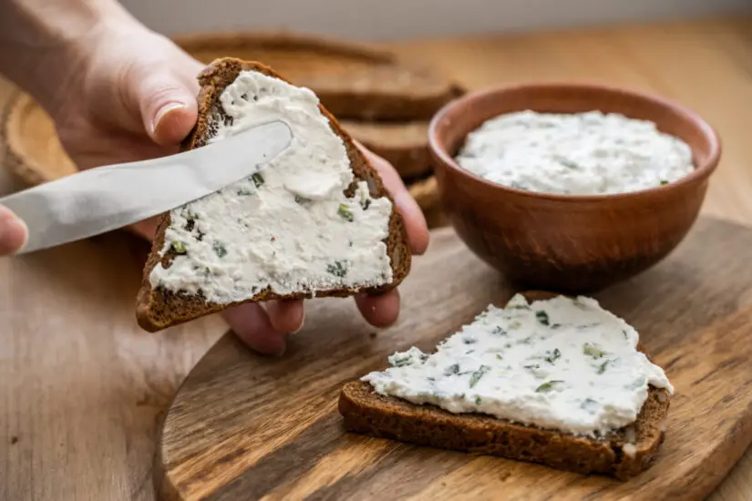 Patê gorgonzola cremoso e intenso para impressionar no sabor