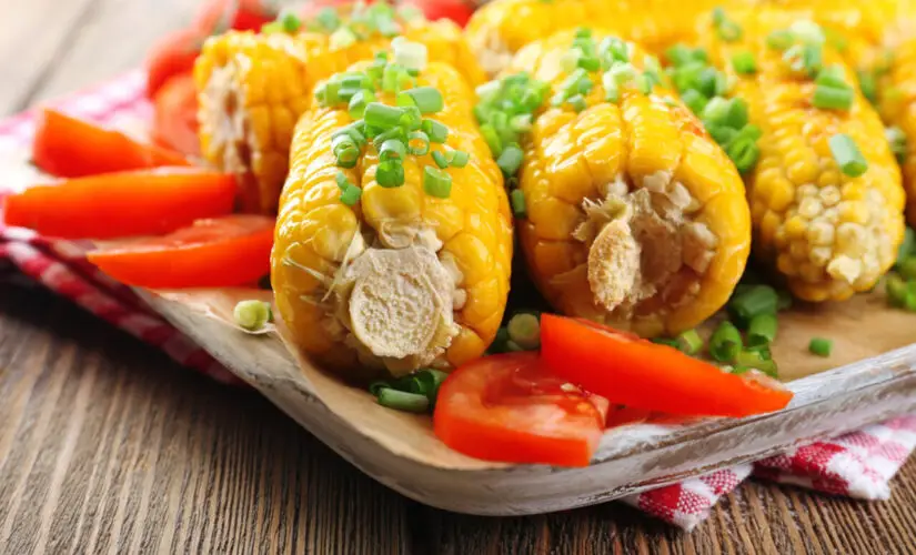Cozinhar milho sem panela de pressão fácil, prático e cheio de sabor
