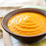 Purê de abóbora cremoso, nutritivo e cheio de sabor caseiro