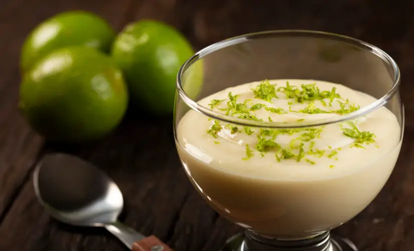 Mousse de limão com gosto de infância e almoços em família