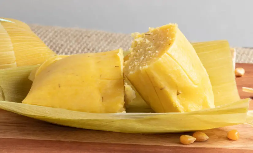 Pamonha cremosa com sabor de roça e lembrança de fogão a lenha