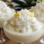Mousse de coco cremoso que derrete na boca e traz o sabor doce das lembranças