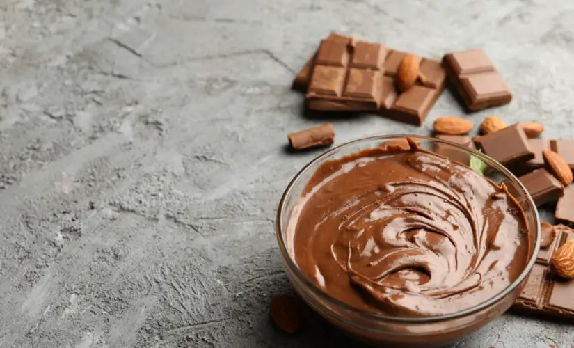 Receita do creme de chocolate cremoso, fácil e com sabor intenso