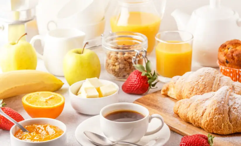 Café da manhã sem glúten e sem lactose que lembra carinho de mãe