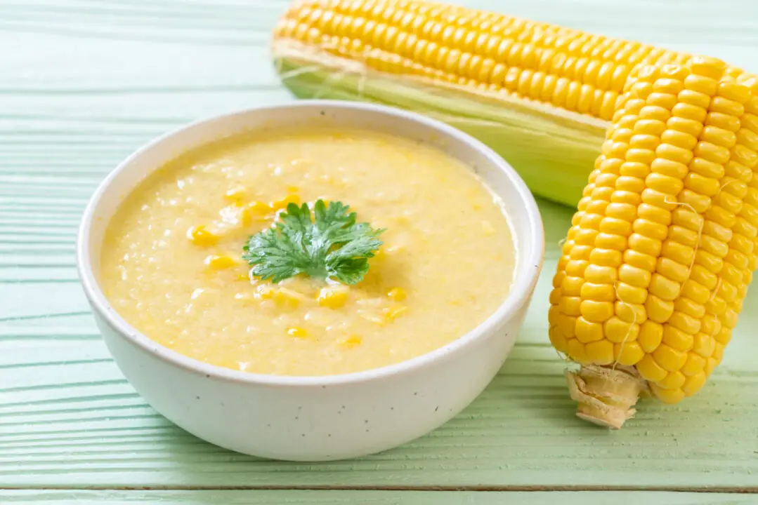 Angu de milho cremoso, simples e com sabor de tradição mineira