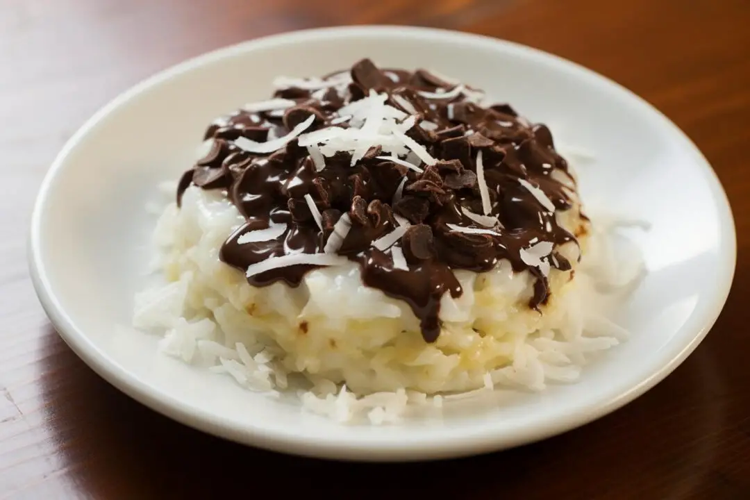 Arroz doce com coco cremoso e com sabor de casa de vó