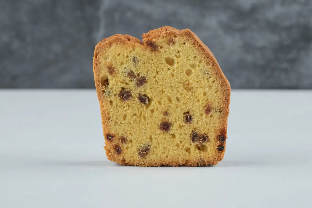 Bolo de formiguinha fofinho, simples e com gostinho de infância
