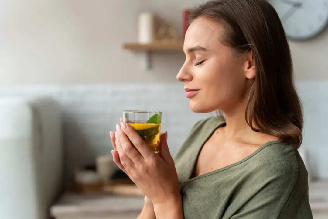 Chá para Tosse Seca uma Receita Natural Calmante e Fácil de Preparar