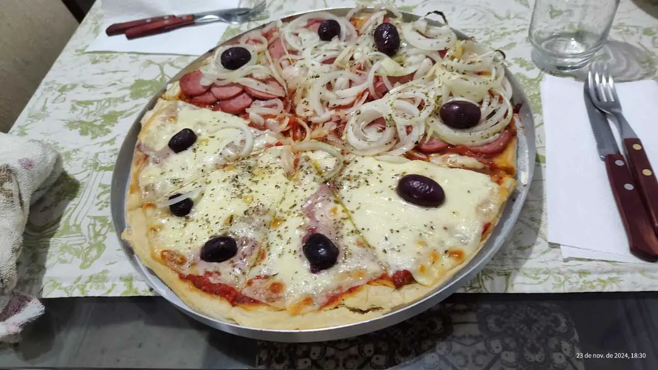 A pizza de liquidificador é a solução perfeita para quem busca praticidade sem abrir mão do sabor.