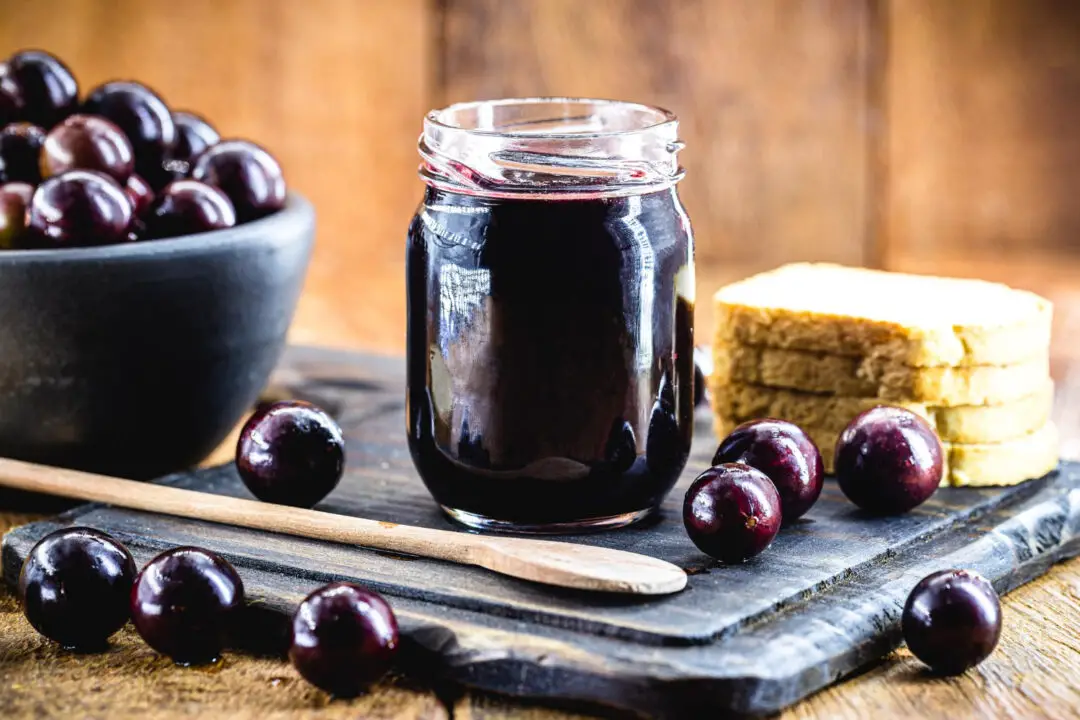 Geleia de Jabuticaba uma Receita Caseira Aromática e Perfeita para Acompanhar Pães e Queijos