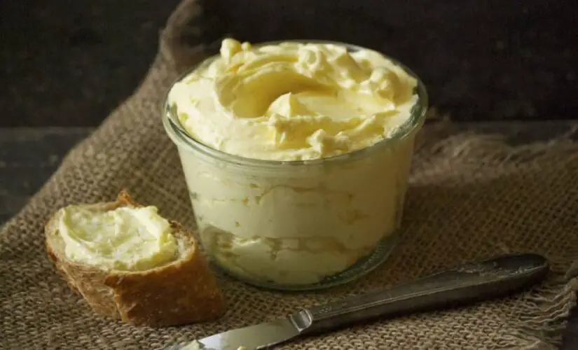 Manteiga Caseira com 2 ingredientes Passo a Passo: Guia Completo