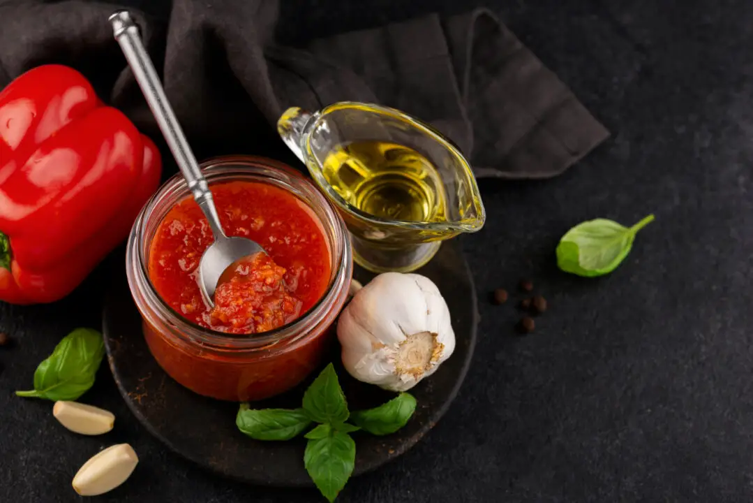 Molho de tomate caseiro com sabor de comida feita com amor