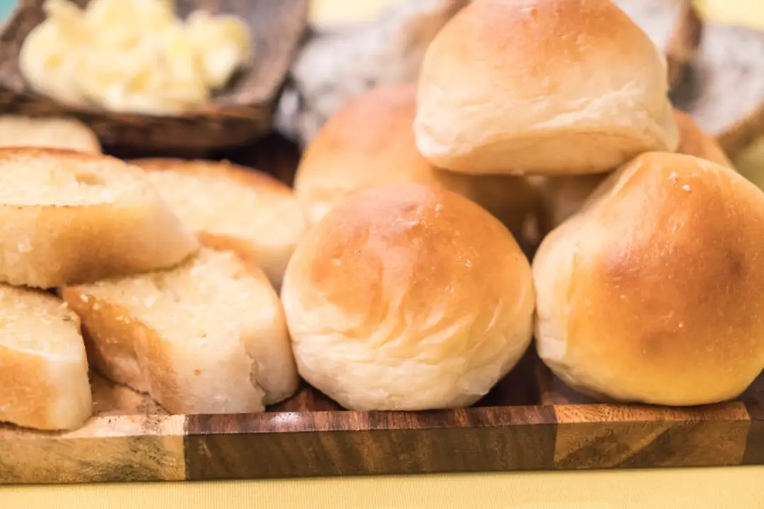 Pão de batata doce fofinho e saudável com gostinho de casa de mãe