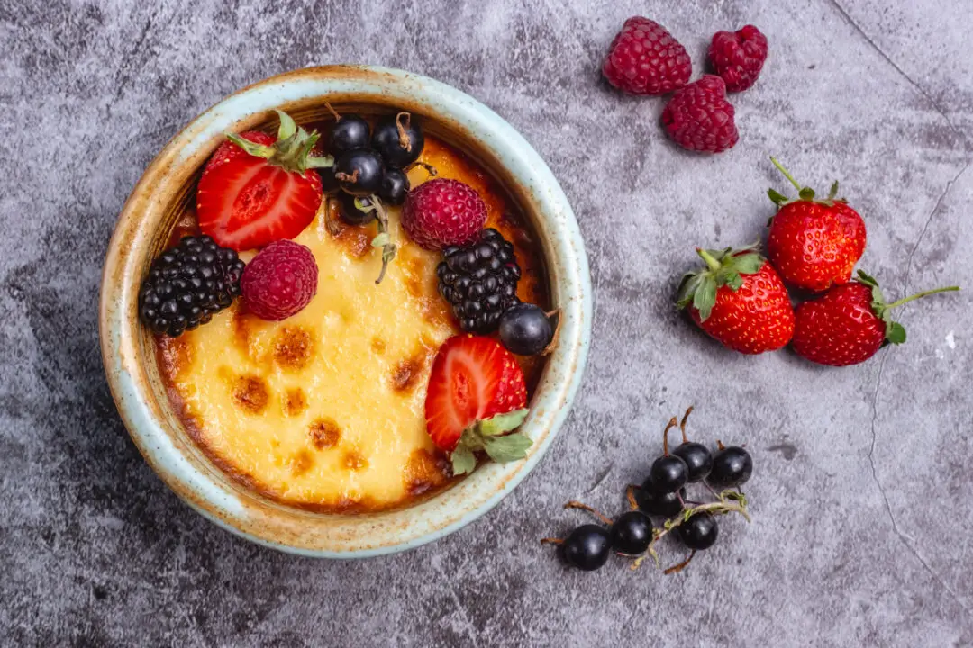 Pudim de Caneca uma Receita Rápida Cremosa e Perfeita para Sobremesa Individual no Micro-ondas