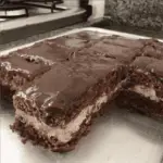Bolo de prestigio gelado um equilíbrio delicioso de sabores