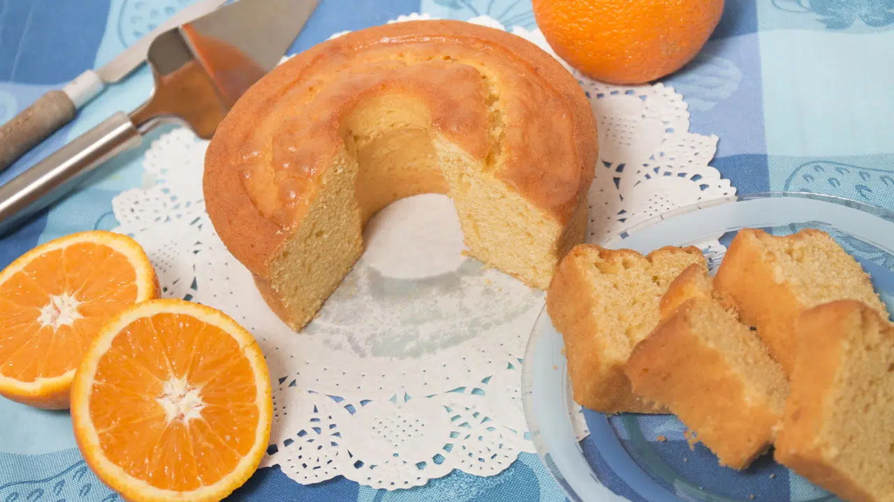 Como Fazer essa Receita de Bolo de Laranja com Suco Delicioso e Fácil de Preparar