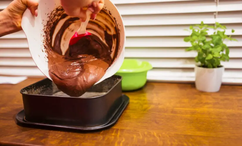 Cajuzinho de chocolate com sabor de festa e lembrança da infância