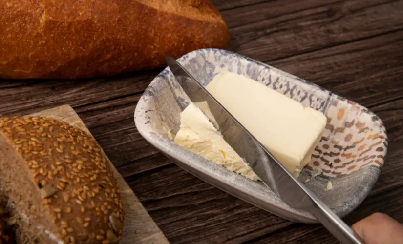 Como fazer manteiga com nata em casa com sabor de roça
