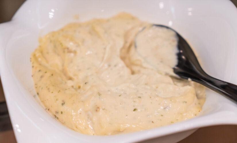 Como fazer molho branco com requeijão cremoso e sabor marcante