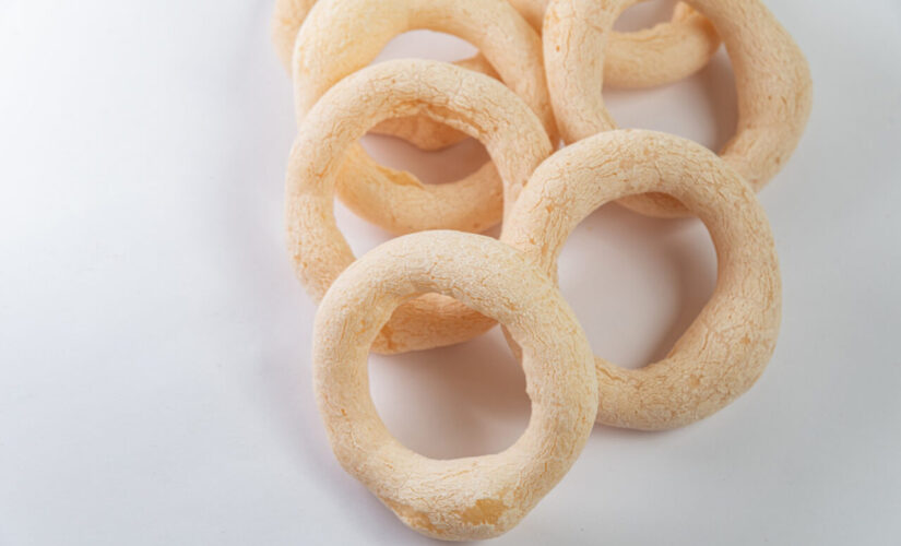 Biscoito de polvilho assado fácil e rápido igual da roça