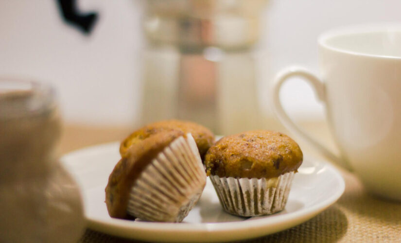 Cupcake no micro-ondas fofinho, rápido e com gostinho de feito na hora