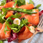 Acompanhamento para salmão que realça o sabor e deixa seu prato completo e elegante
