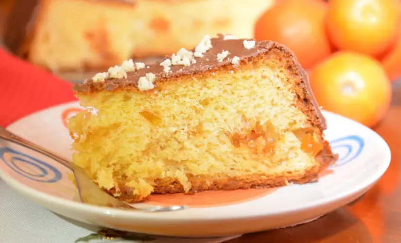 Bolo de laranja com casca fofinho e perfumado igual ao da casa da vó