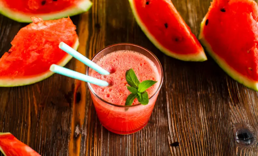 Suco de melancia natural refrescante, docinho e perfeito para qualquer momento do dia