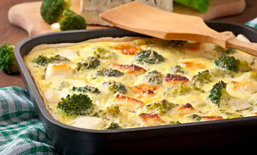 Omelete de forno fácil saudável e delicioso perfeito para qualquer refeição