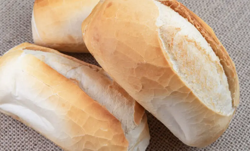 Pão Francês Quentinho com Sabor de Padaria em Casa