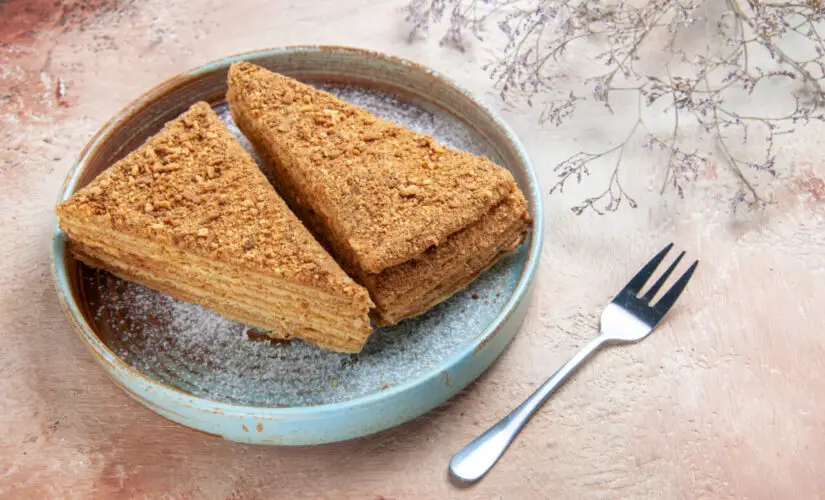 Torta de Bolacha Fácil Cremosa e Muito Saborosa Perfeita Para Qualquer Ocasião