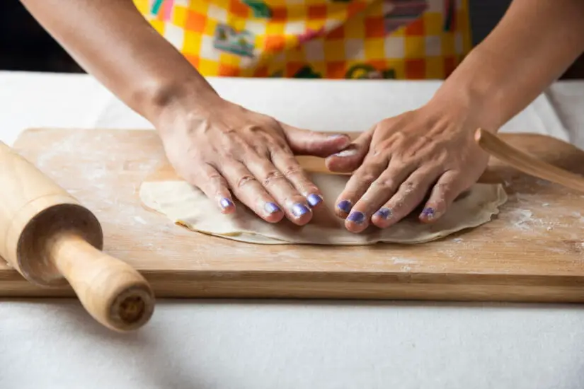Massa de pastelão caseira com sabor de receita de família