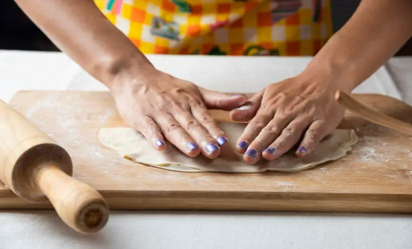 Massa de pastelão caseira com sabor de receita de família