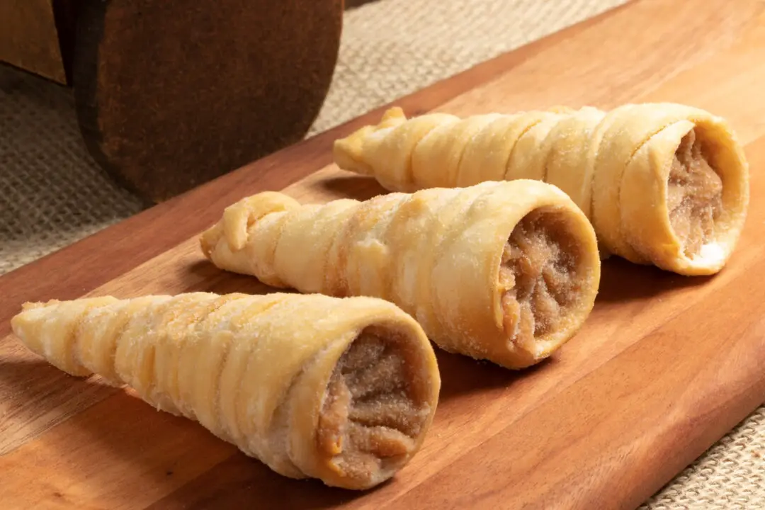 Cones Salgados Fáceis Crocantes e Muito Saborosos Perfeitos Para Festas e Lanches