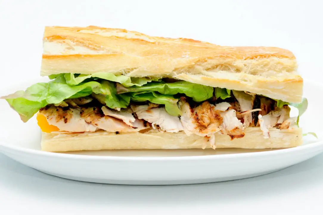 Sanduíche natural fácil, leve e delicioso perfeito para lanches, piqueniques e refeições rápidas