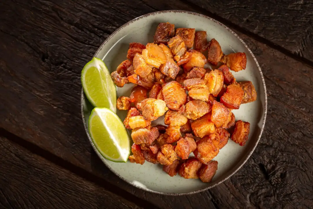 Torresmo na airfryer crocante sequinho fácil e irresistível
