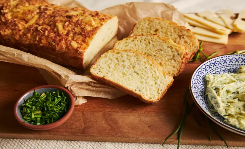 Aprenda a Fazer o Melhor Bolo de Trigo com Queijo