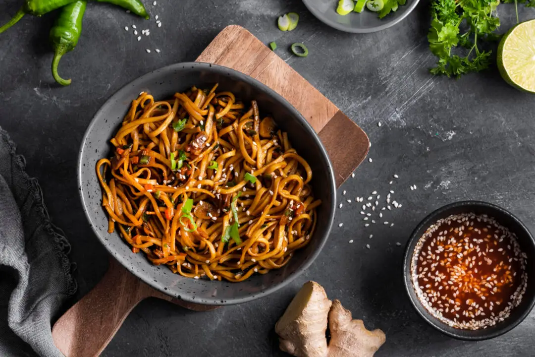 Receita de Yakisoba para Relembrar Jantares Especiais em Família