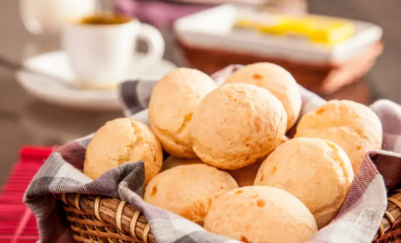 Receita de Pão de Queijo para Relembrar o Sabor da Infância