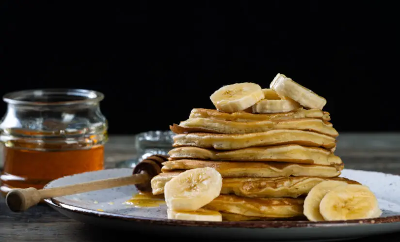 Panqueca de Banana Praticidade, Doçura e Sabor de Infância