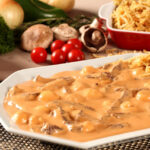 Strogonoff de Frango Uma Receita Afetiva que Une Gerações