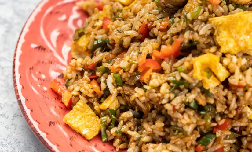 Receita de Galinhada Completa com Dicas e Acompanhamentos